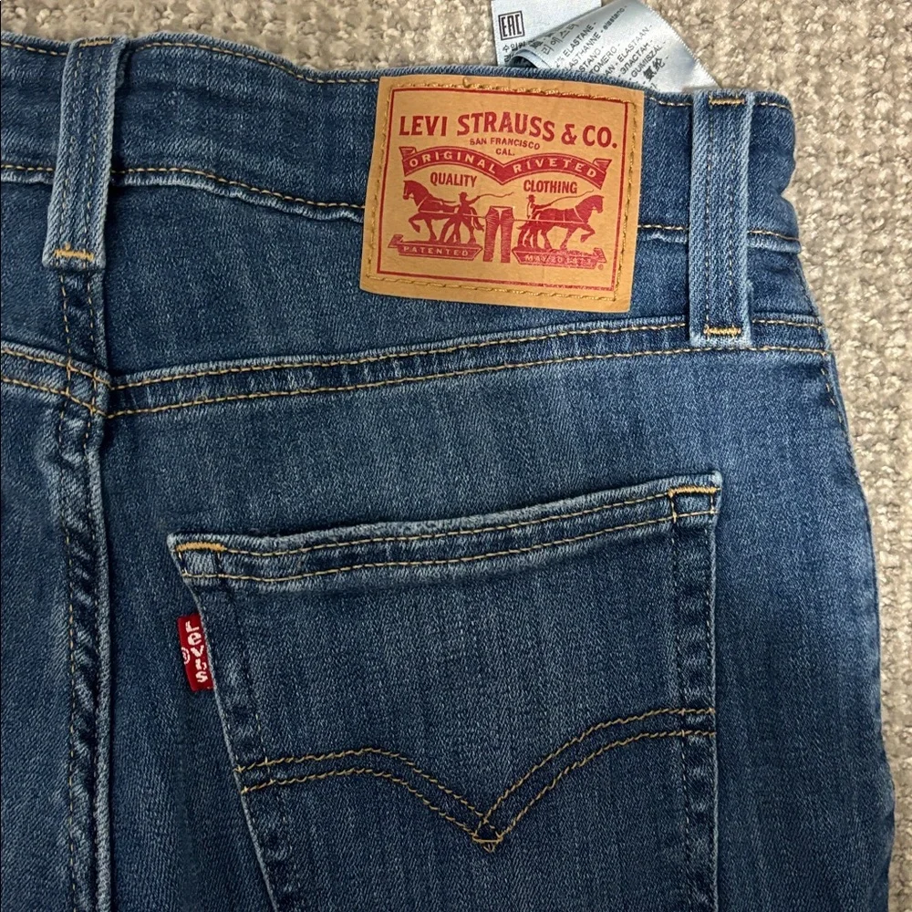 Levi’s 726 High Rise Flare Jeans - Picture 5 of 6